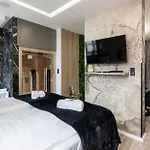 Laguna Romantic - Private Infrared Sauna & Bathtub Near Flexum Thermal Apartament