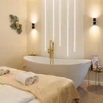 Apartament Laguna Romantic - Private Infrared Sauna & Bathtub Near Flexum Thermal