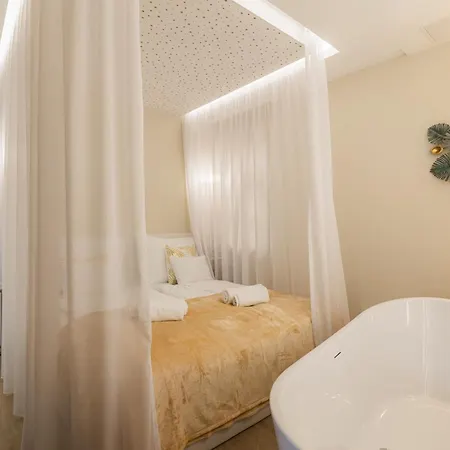 Armoni Laguna Romantic - Private Infrared Sauna & Bathtub Near Flexum Thermal Apartamento *